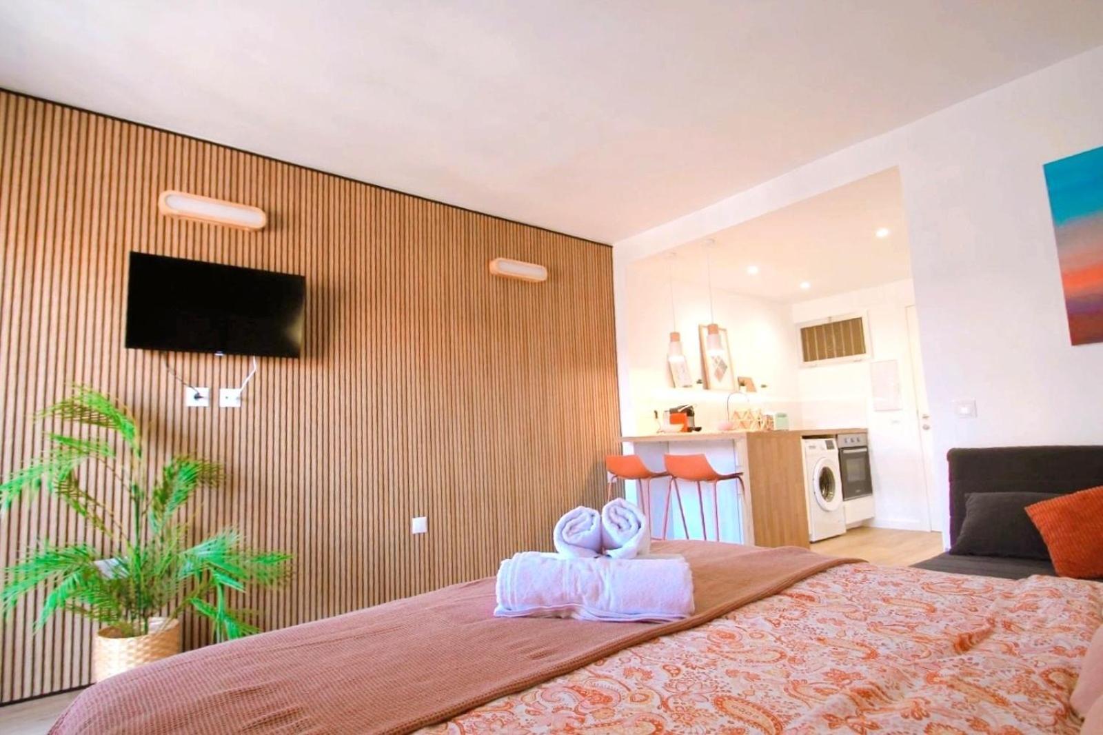 Bythewave Apartments Benalmádena Εξωτερικό φωτογραφία