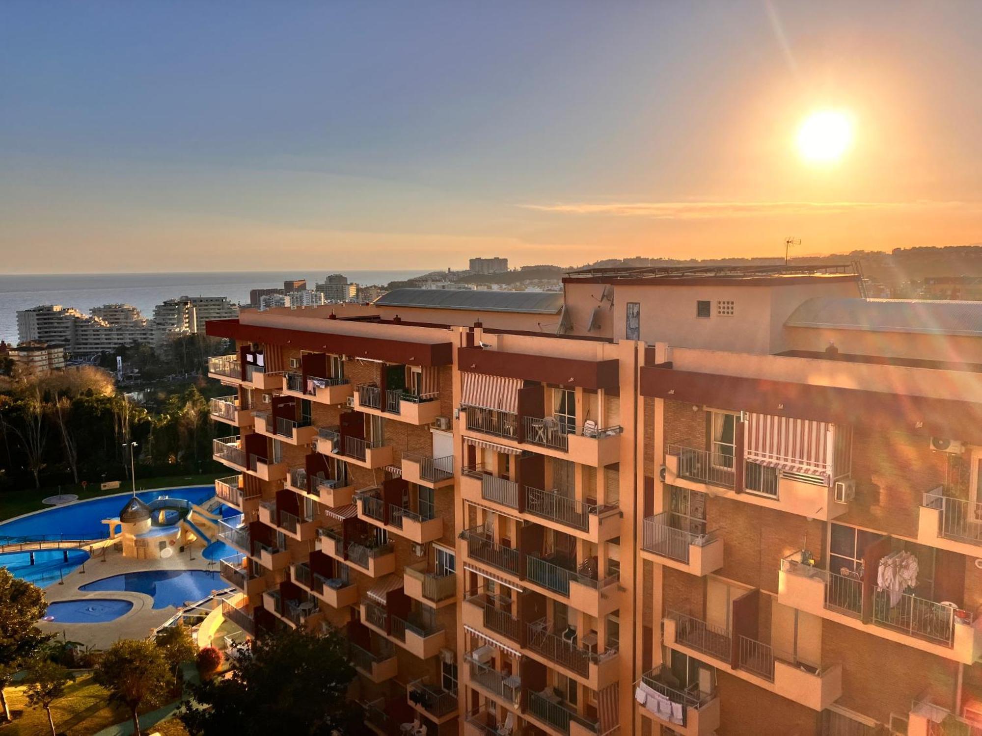 Bythewave Apartments Benalmádena Εξωτερικό φωτογραφία