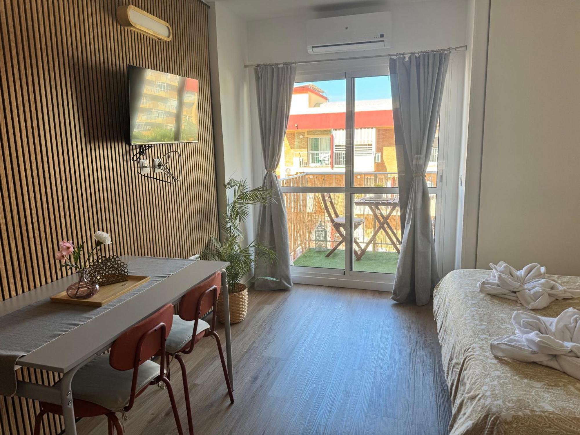 Bythewave Apartments Benalmádena Εξωτερικό φωτογραφία